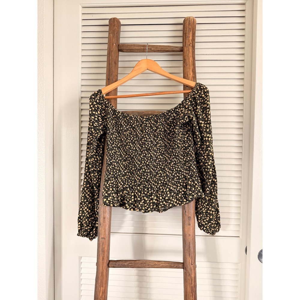 Hollister California Floral Print Long‎ Sleeve Smocked Top Blouse